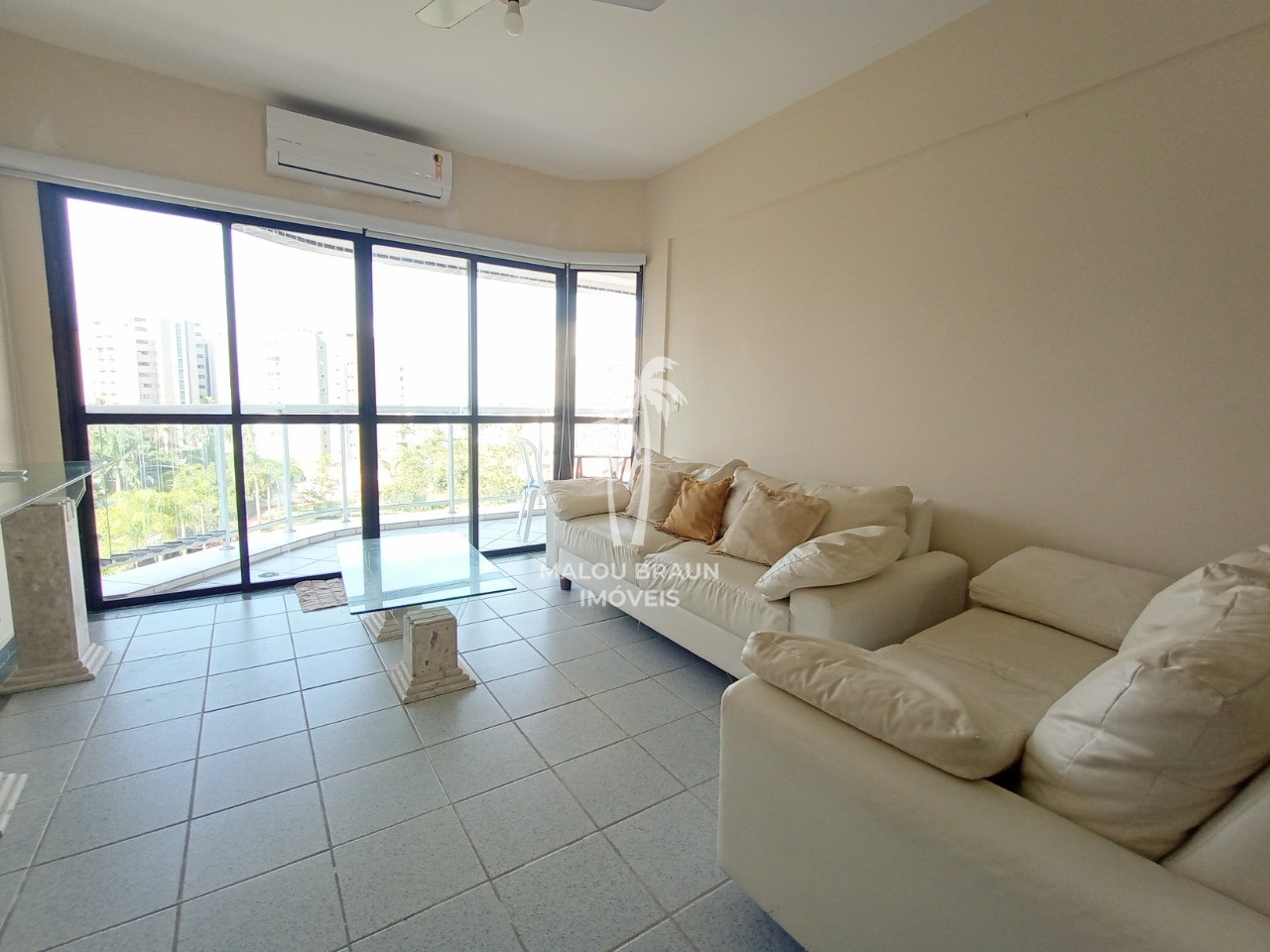 Apartamento para alugar com 3 quartos, 101m² - Foto 4