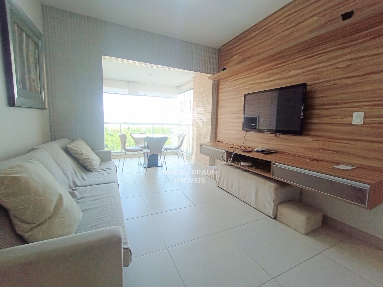 Apartamento para alugar com 3 quartos, 84m² - Foto 2