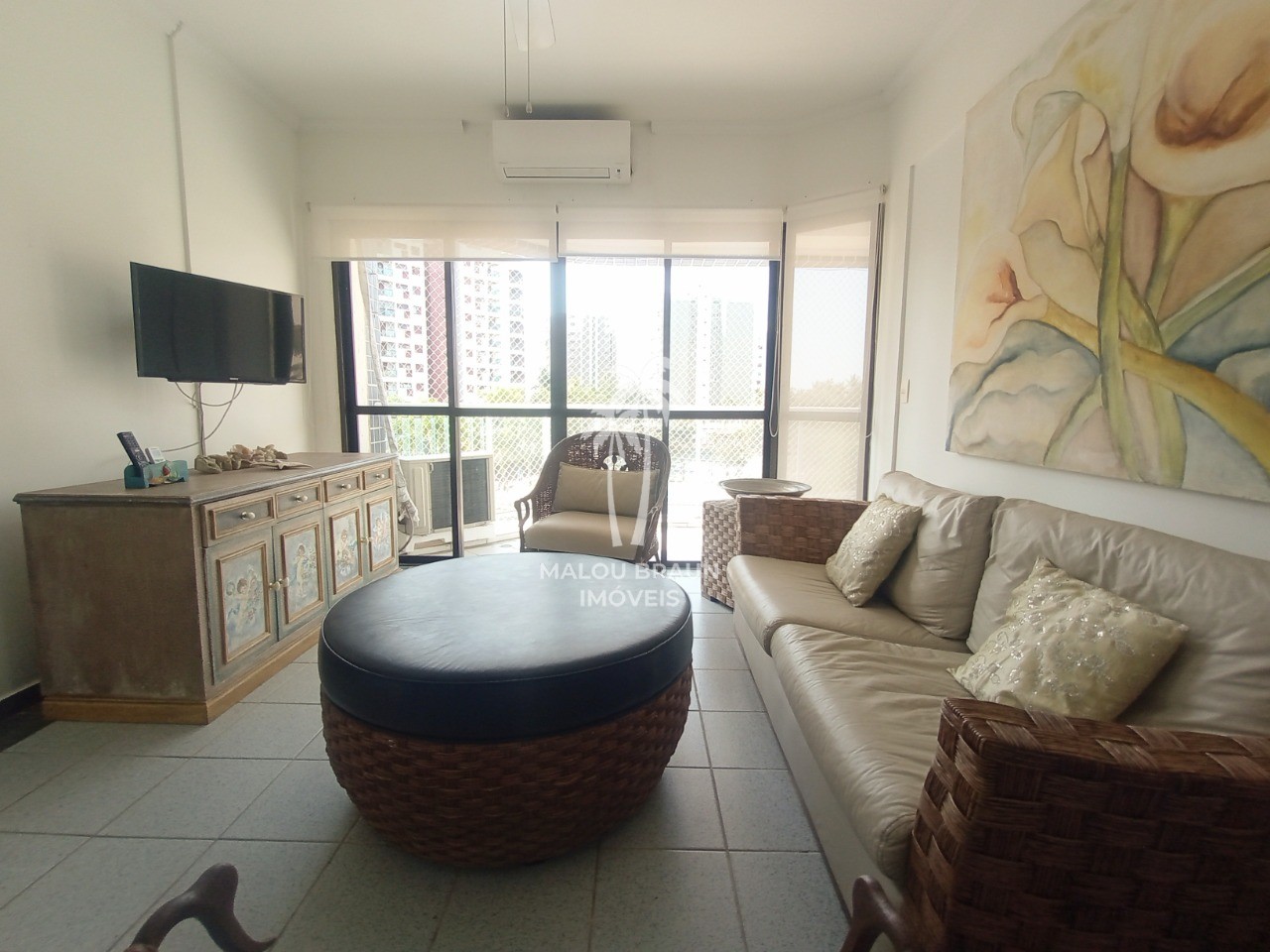 Apartamento para alugar com 3 quartos, 101m² - Foto 2