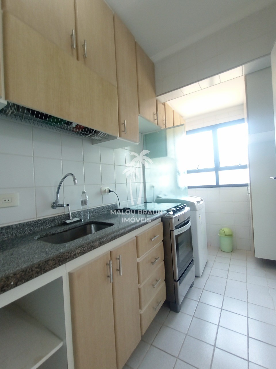 Apartamento para alugar com 3 quartos, 101m² - Foto 8