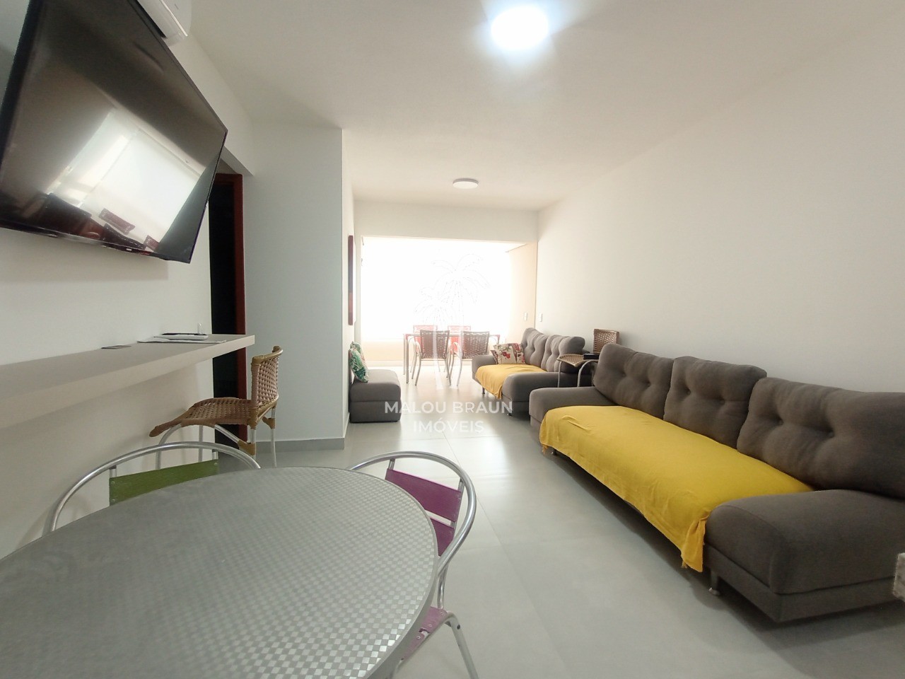 Apartamento à venda e aluguel com 2 quartos, 62m² - Foto 2