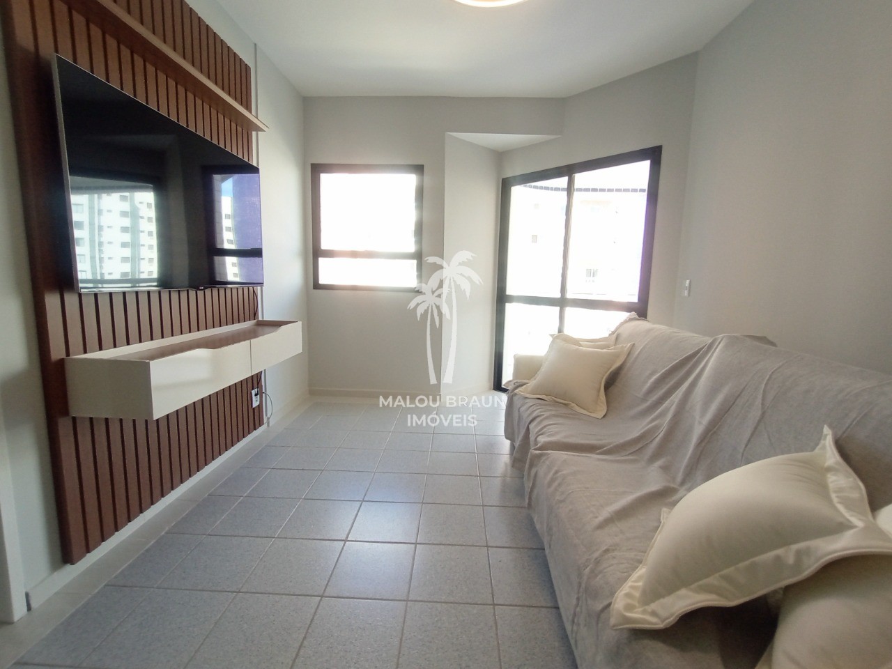 Apartamento para alugar com 2 quartos, 83m² - Foto 1