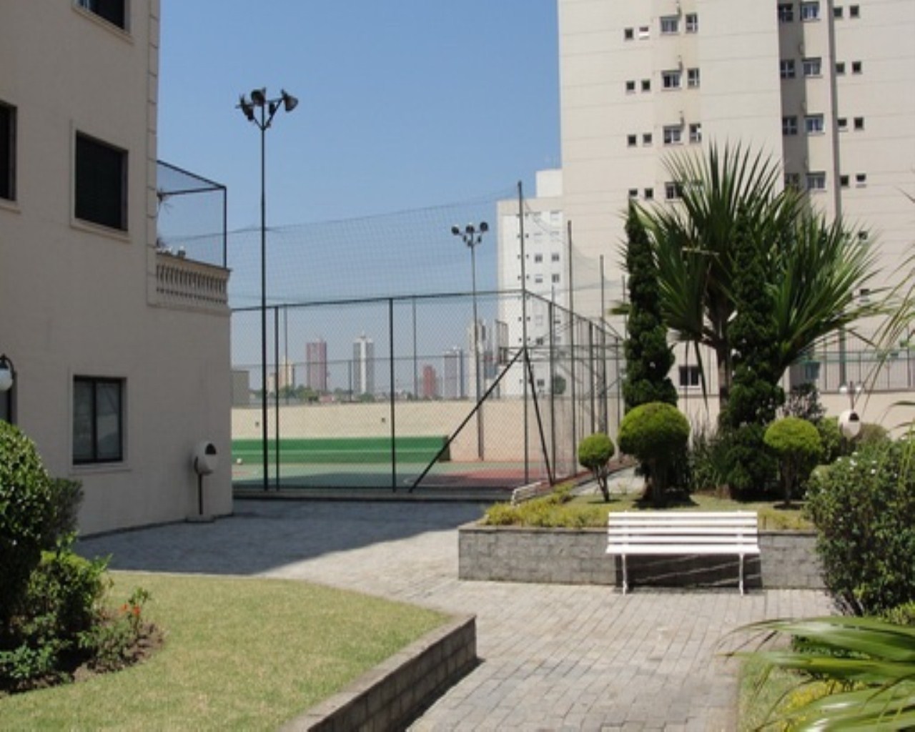 Apartamento para alugar com 3 quartos, 114m² - Foto 4