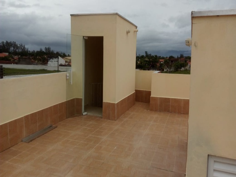 Casa à venda com 2 quartos, 70m² - Foto 10