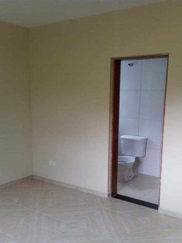 Casa à venda com 2 quartos, 70m² - Foto 18