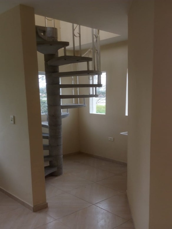 Casa à venda com 2 quartos, 70m² - Foto 22