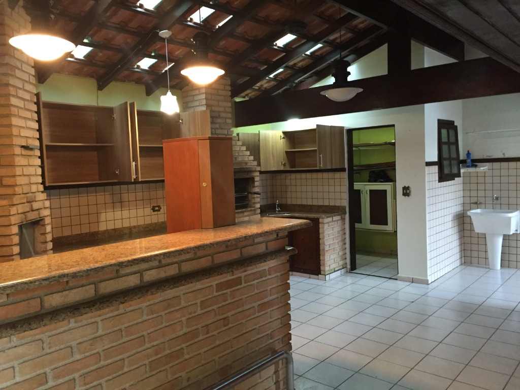 Casa à venda com 4 quartos, 200m² - Foto 19