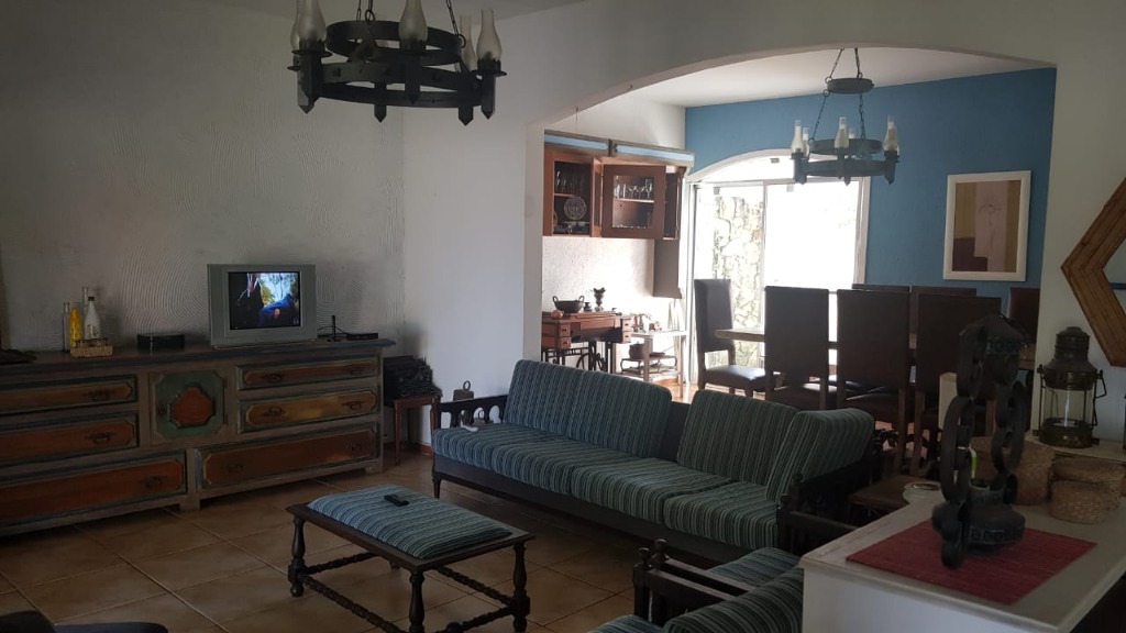 Casa à venda com 4 quartos, 240m² - Foto 12