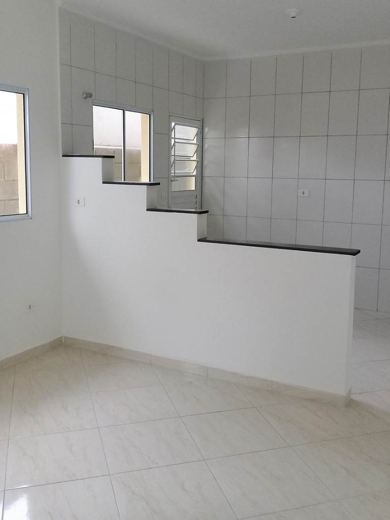 Casa à venda com 2 quartos, 50m² - Foto 6