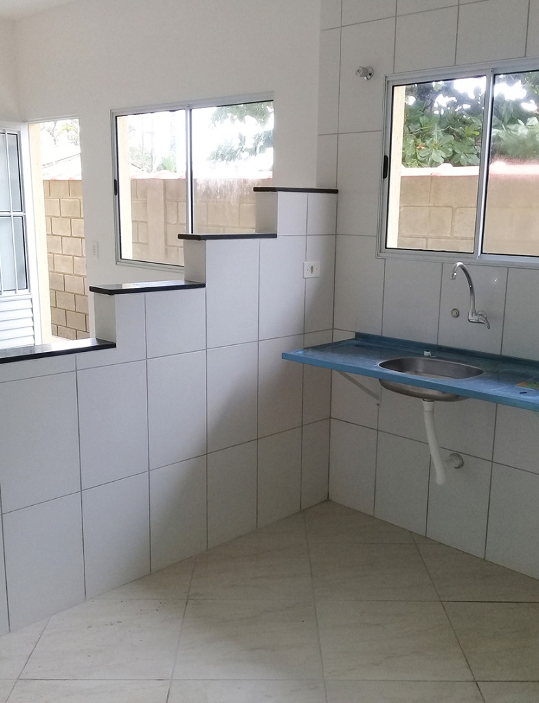 Casa à venda com 2 quartos, 50m² - Foto 8