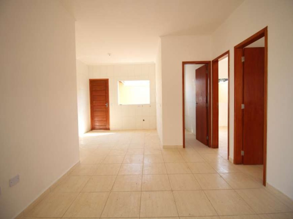 Casa à venda com 2 quartos, 48m² - Foto 1