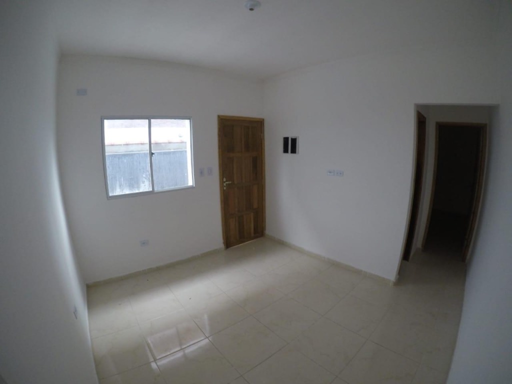 Casa à venda com 2 quartos, 55m² - Foto 1