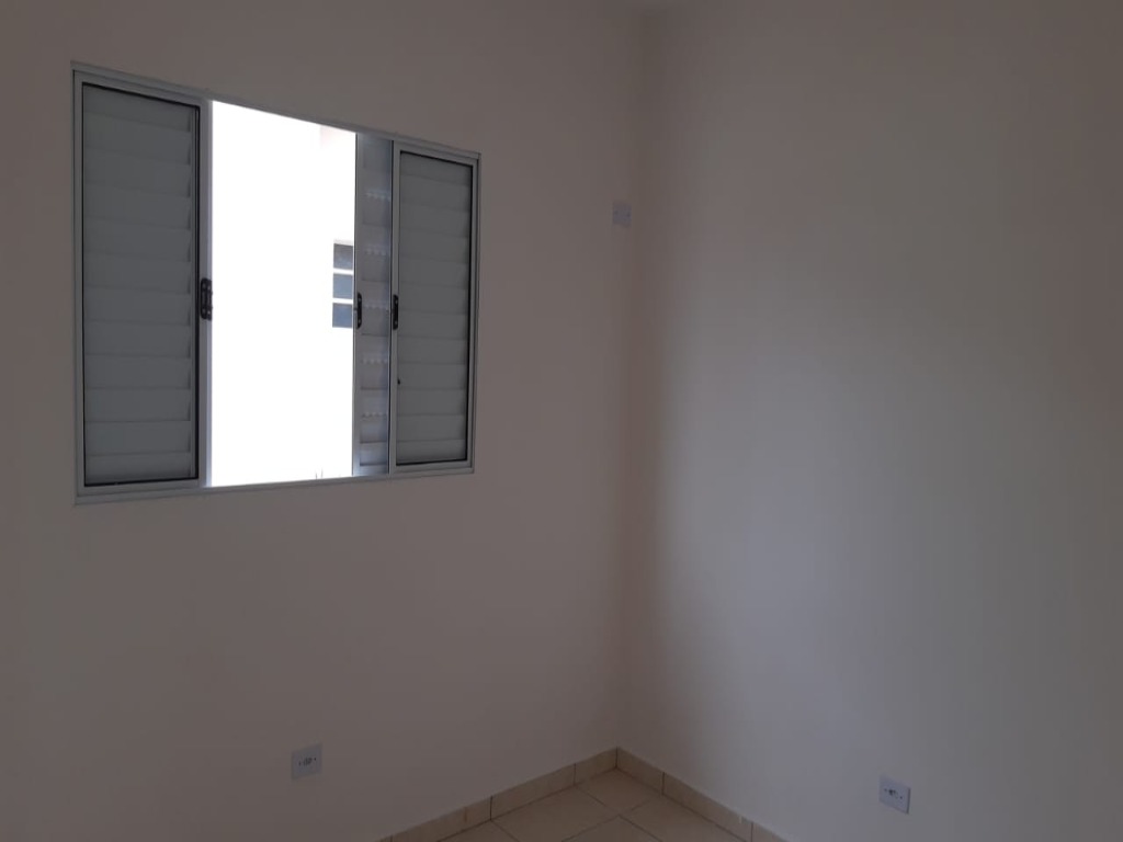 Casa à venda com 2 quartos, 60m² - Foto 10