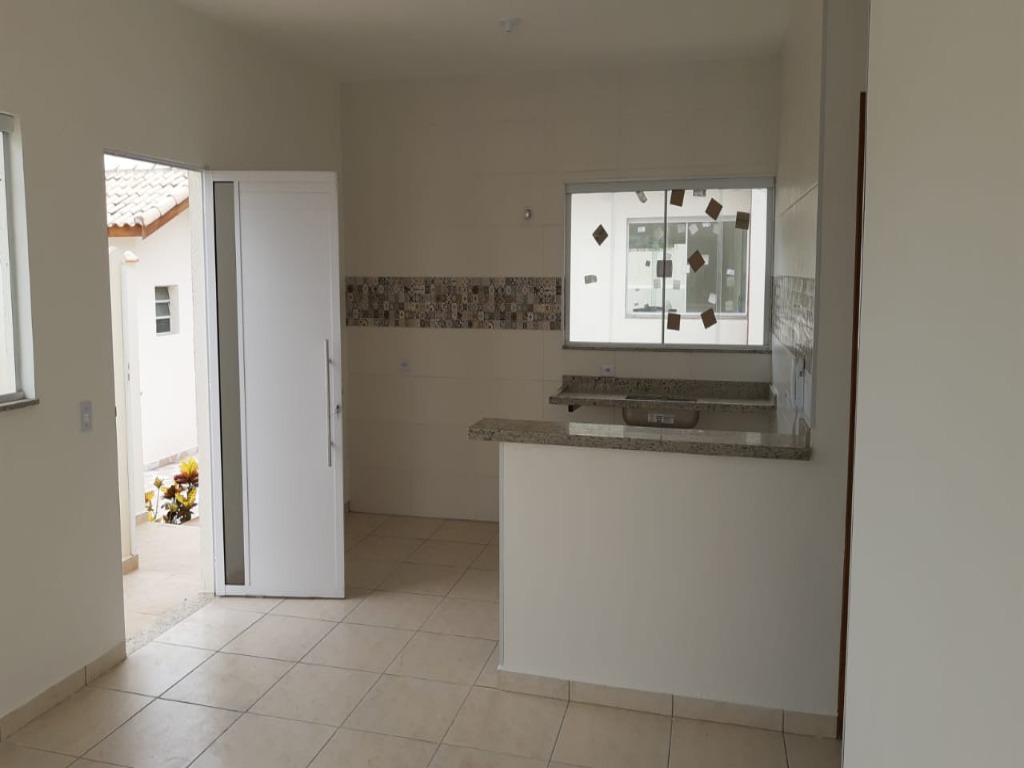 Casa à venda com 2 quartos, 60m² - Foto 16