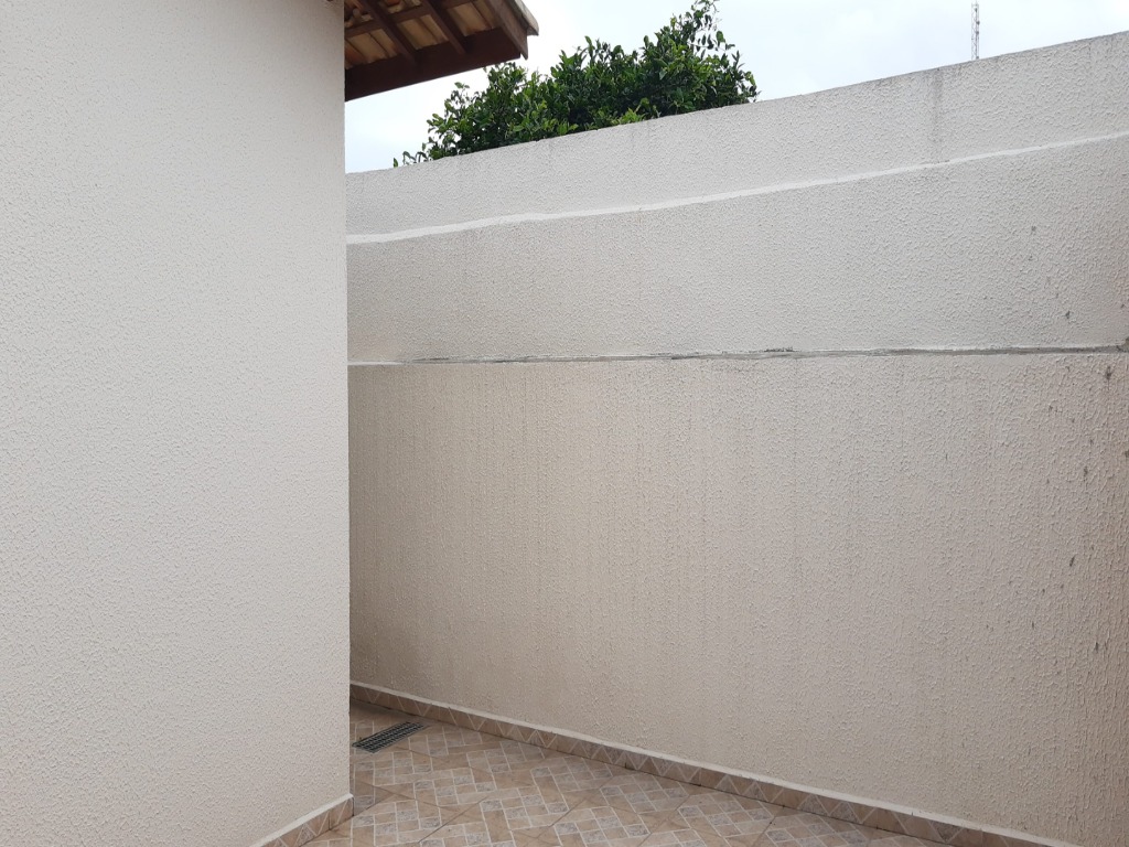 Casa à venda com 2 quartos, 70m² - Foto 12