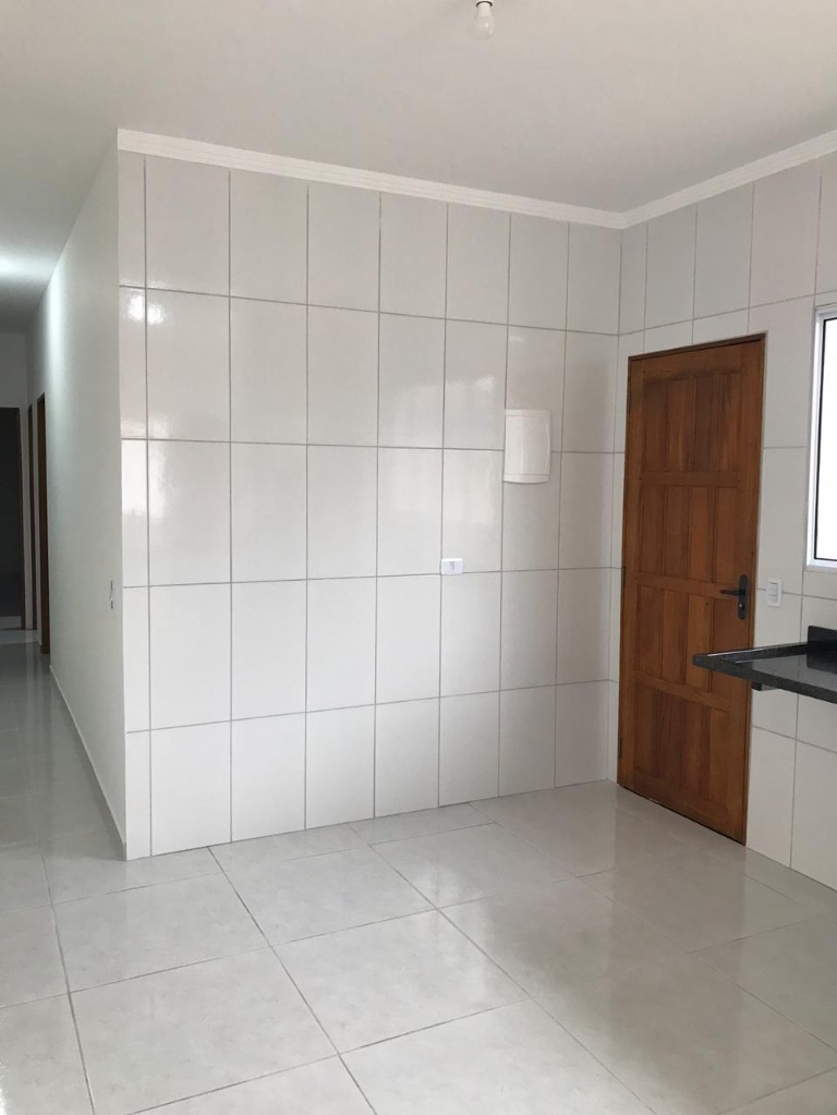 Casa à venda com 2 quartos, 62m² - Foto 3