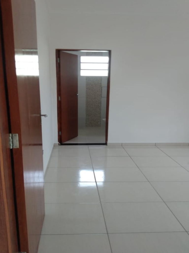 Casa à venda com 2 quartos, 60m² - Foto 9