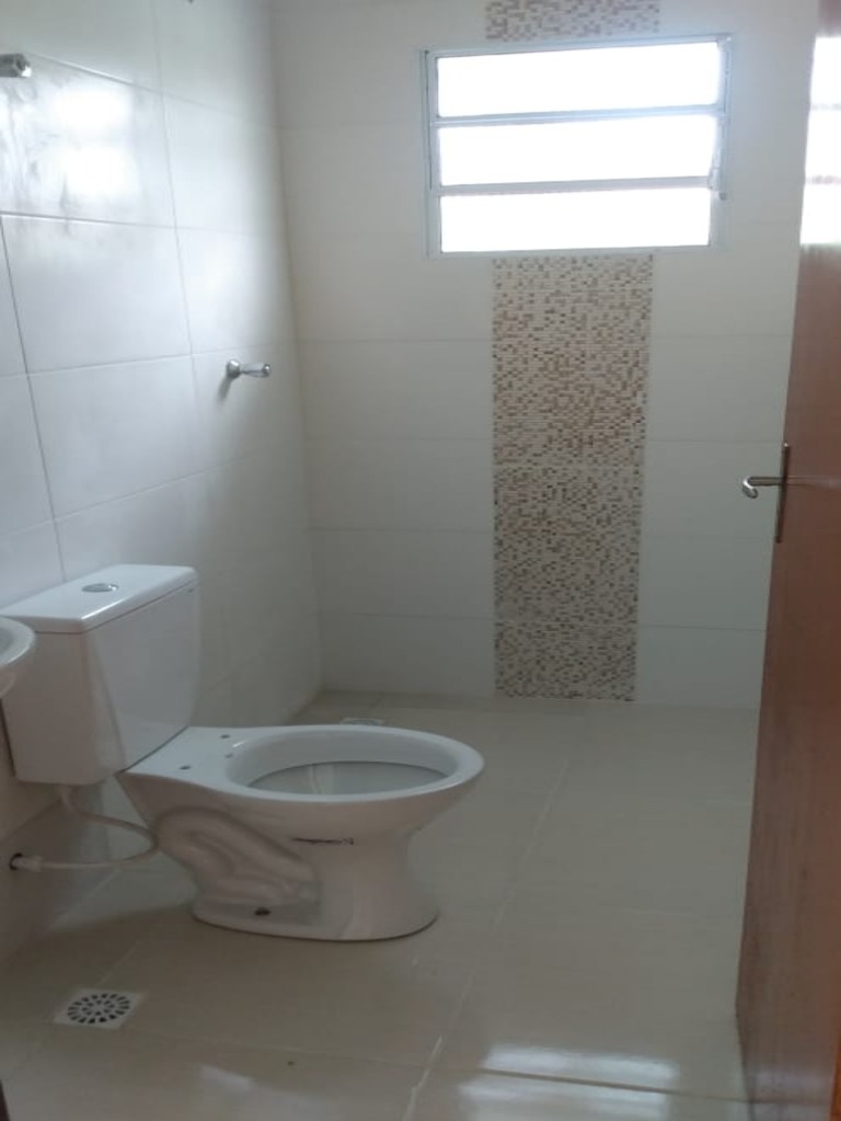 Casa à venda com 2 quartos, 60m² - Foto 15