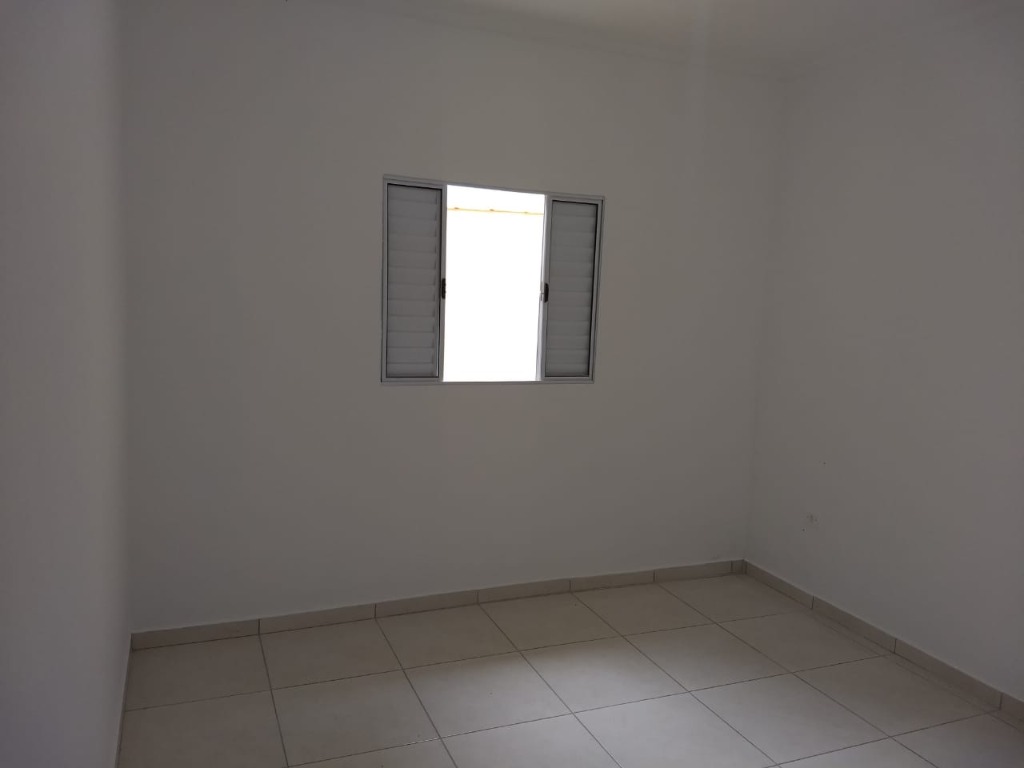 Casa à venda com 2 quartos, 68m² - Foto 5