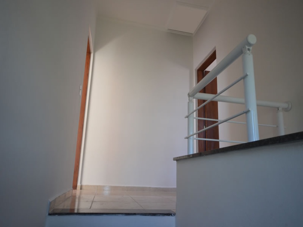 Casa à venda com 2 quartos, 107m² - Foto 10