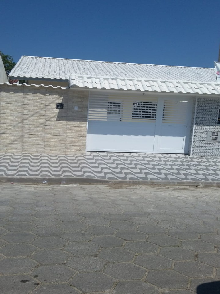 Casa à venda com 2 quartos, 63m² - Foto 2