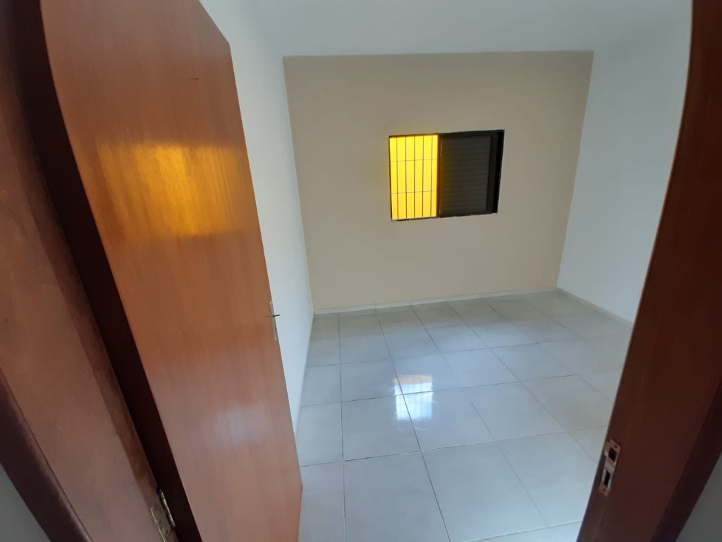 Casa à venda com 2 quartos, 75m² - Foto 10