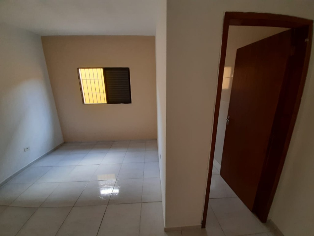 Casa à venda com 2 quartos, 75m² - Foto 15