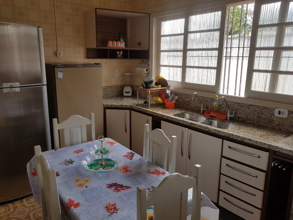 Casa à venda com 3 quartos, 250m² - Foto 5