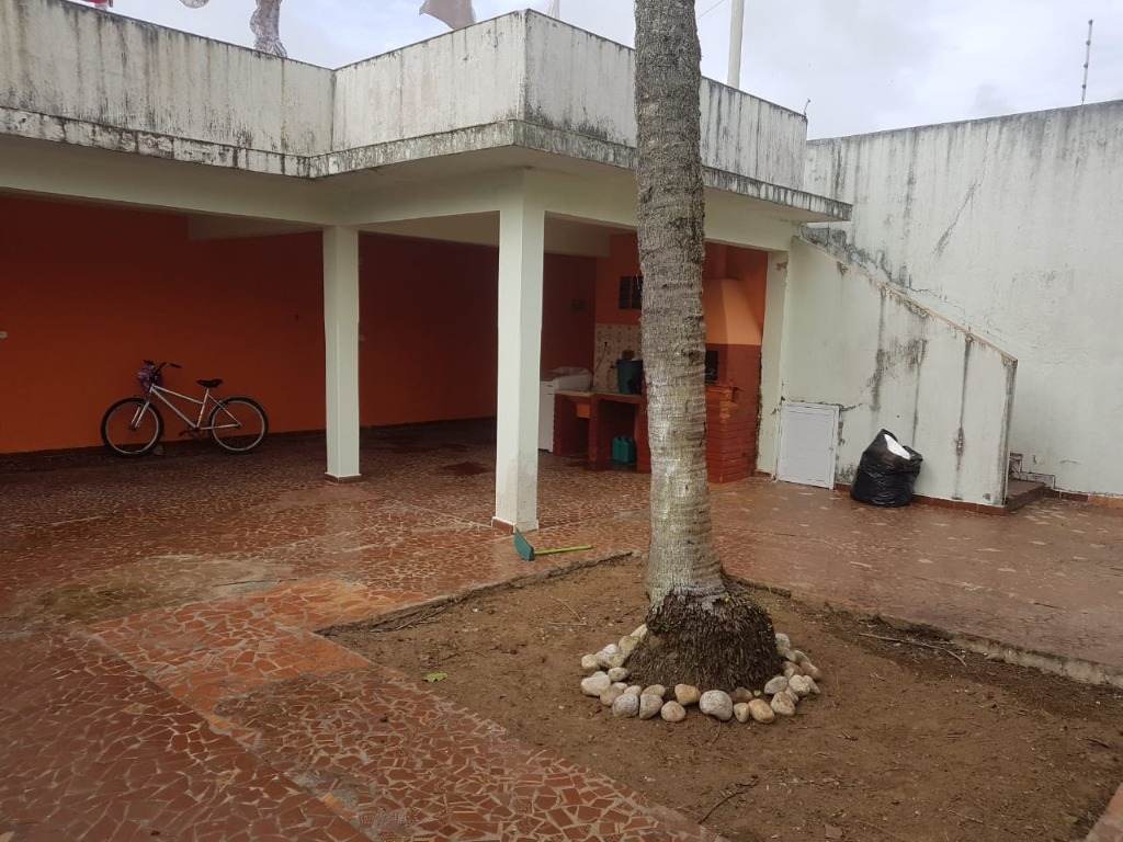 Casa à venda com 3 quartos, 250m² - Foto 4