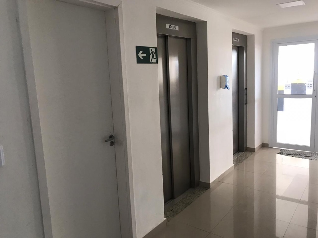 Apartamento à venda com 1 quarto, 43m² - Foto 6