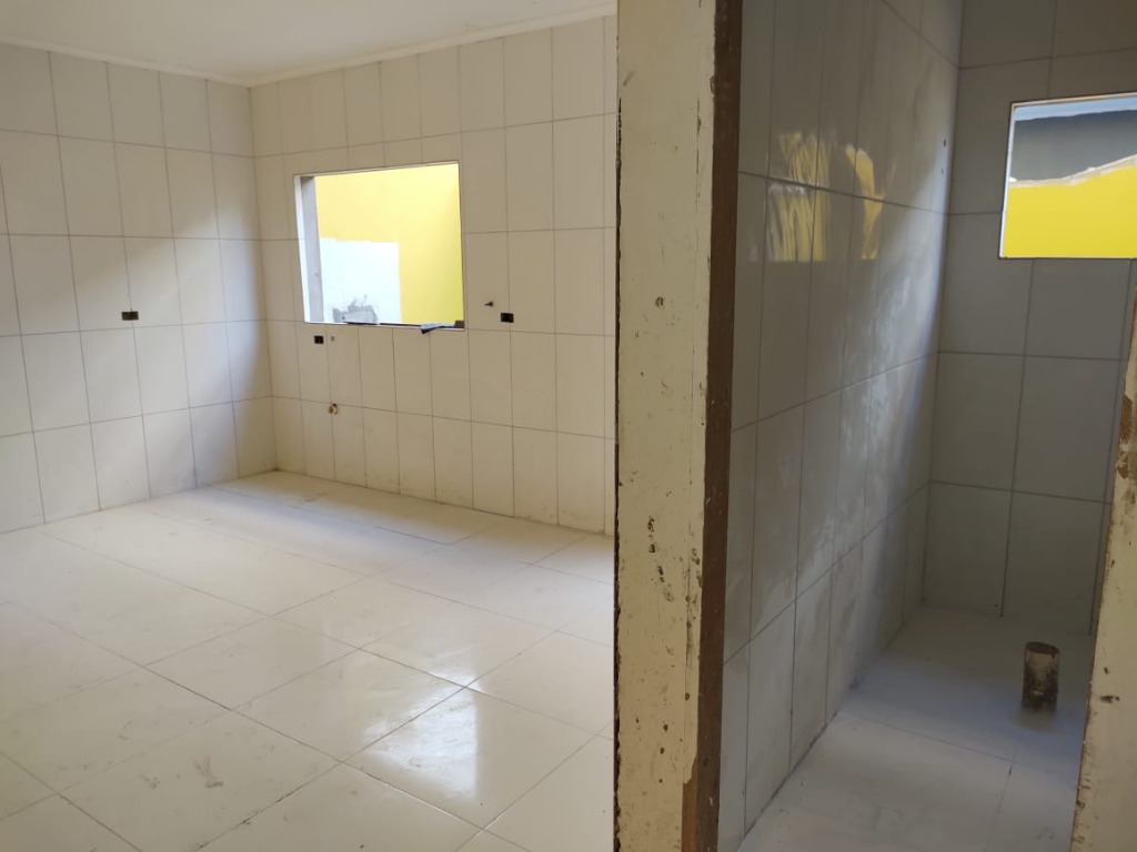 Casa à venda com 2 quartos, 72m² - Foto 5