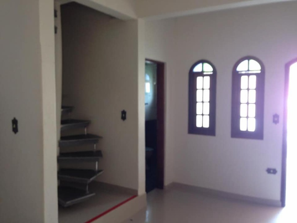 Casa à venda com 2 quartos, 65m² - Foto 5