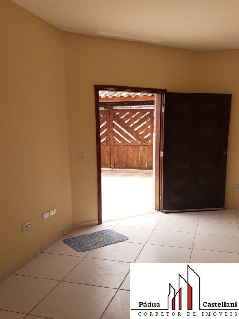 Casa à venda com 4 quartos, 64m² - Foto 2