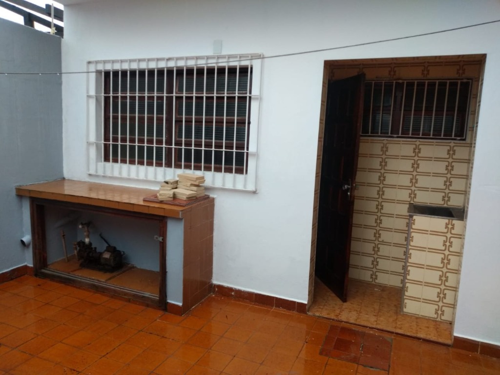 Casa para alugar com 2 quartos, 120m² - Foto 17