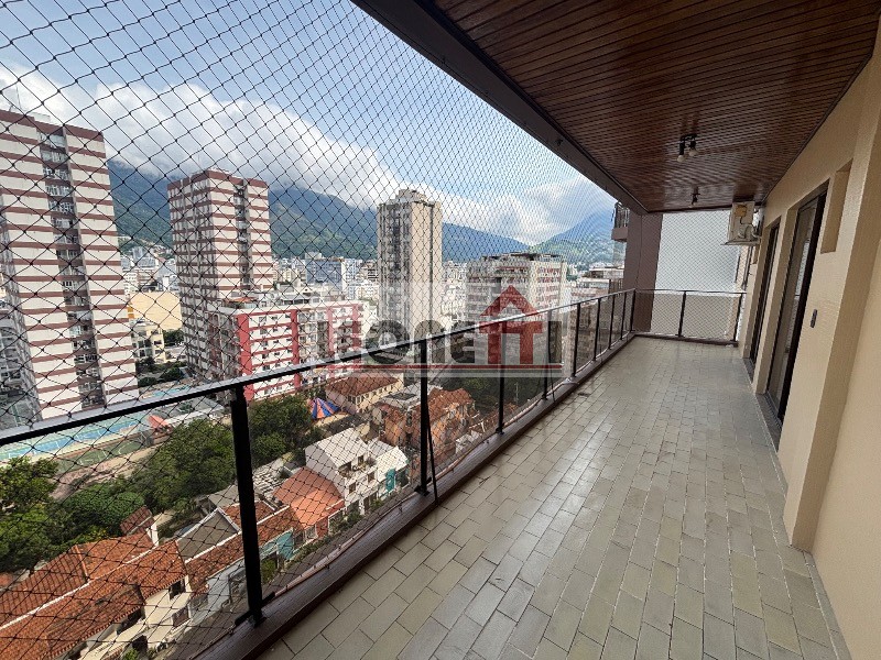 Apartamento, 3 quartos, 136 m² - Foto 2