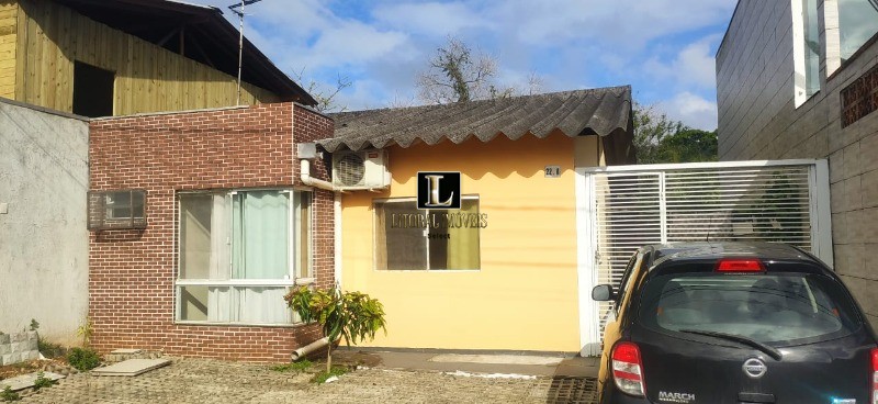 Casa para Comprar em ESPINHEIROS - ITAJAÍ - SC