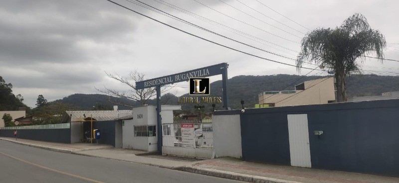 Casa para Comprar em ESPINHEIROS - ITAJAÍ - SC