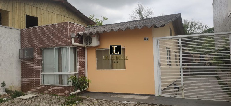 Casa para Comprar em ESPINHEIROS - ITAJAÍ - SC
