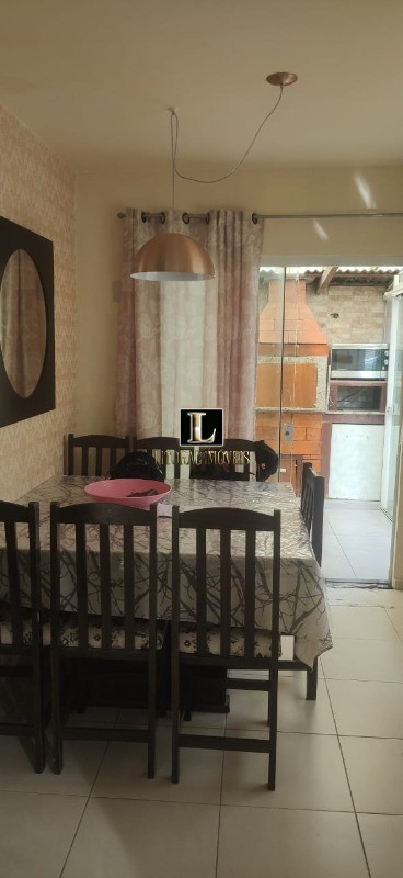 Casa para Comprar em ESPINHEIROS - ITAJAÍ - SC
