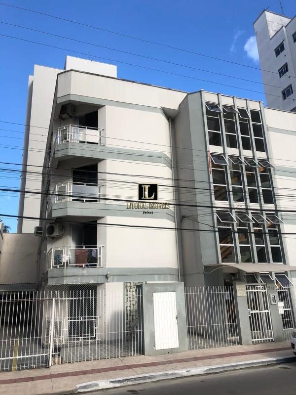 Kitnet para Comprar em CENTRO - BALNEÁRIO CAMBORIÚ - SC