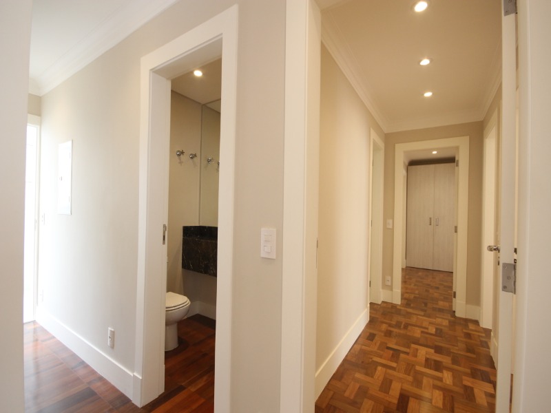 Apartamento à venda com 3 quartos, 210m² - Foto 11