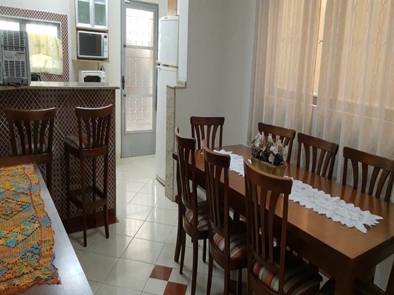 Casa, 3 quartos, 220 m² - Foto 2