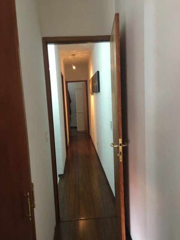 Casa à venda com 3 quartos, 240m² - Foto 9