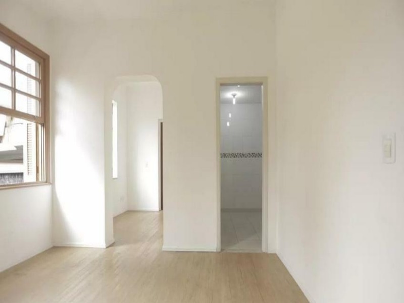 Apartamento à venda com 2 quartos, 83m² - Foto 2