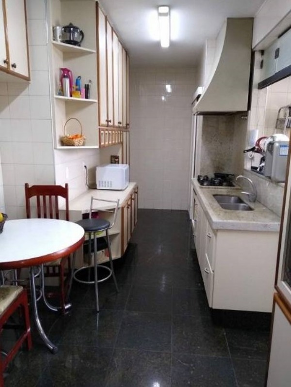 Apartamento à venda com 4 quartos, 200m² - Foto 8