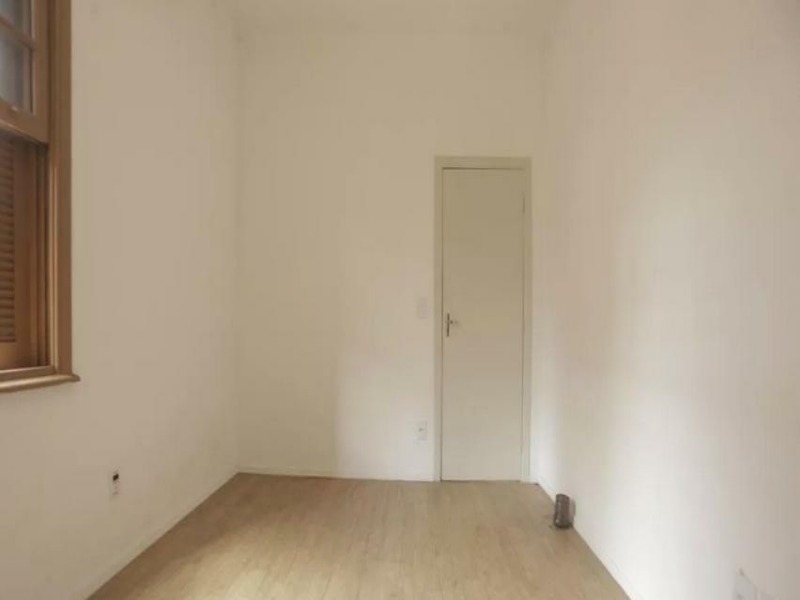 Apartamento à venda com 2 quartos, 83m² - Foto 10