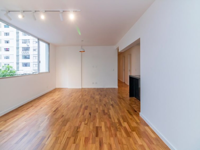 Apartamento à venda com 3 quartos, 130m² - Foto 2