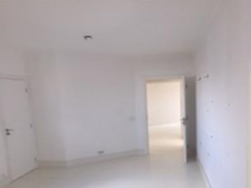 Apartamento à venda com 3 quartos, 224m² - Foto 3