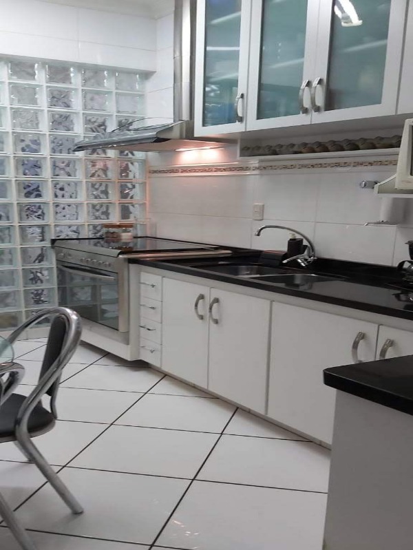 Apartamento à venda com 3 quartos, 116m² - Foto 29