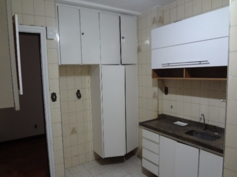 Apartamento à venda com 2 quartos, 76m² - Foto 9